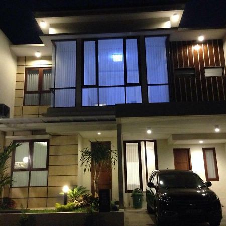 Fams Homestay By Fh Stay Yogyakarta Kültér fotó